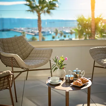 Mirari Boutique Hotel 4*