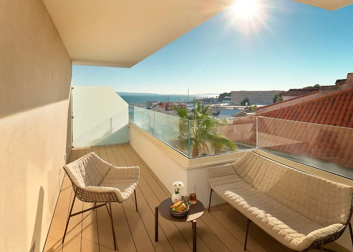 Mirari Boutique Hotell 4*